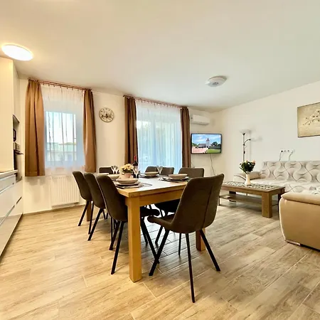 Silver Lux Apartman Sarvar Exterior photo